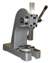 壓力:10KN、20KN、30KN 。行程長（可達310mm）。